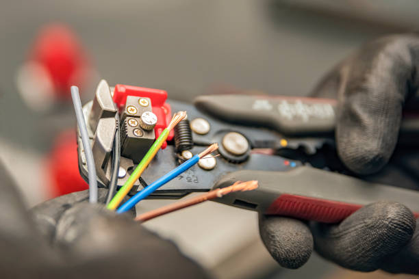 Best Residential Electrician Services  in Hillsboro, OH