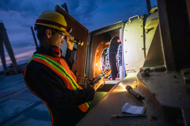 Best Affordable Emergency Electrician  in Hillsboro, OH